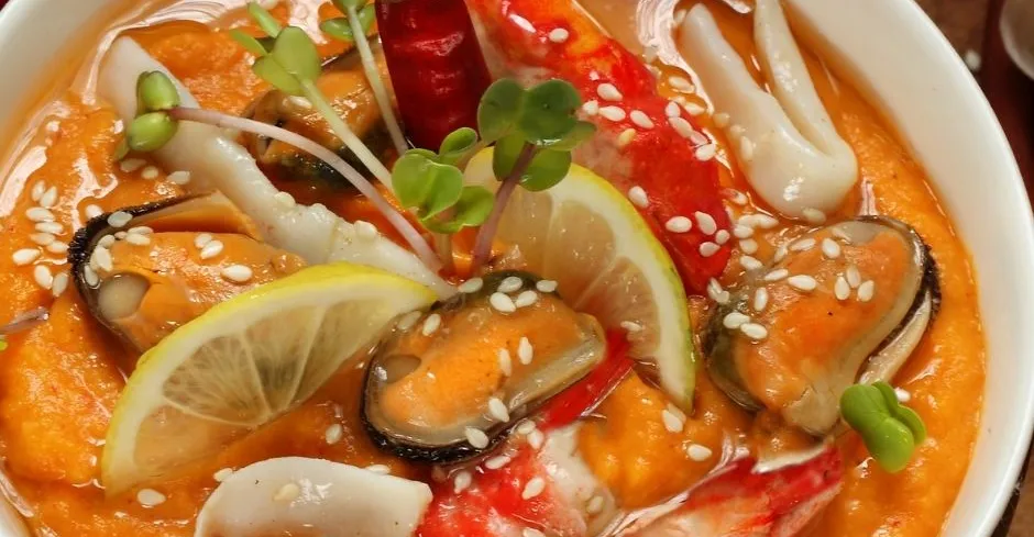 Знаменитая Тайская кухня с оригинальной рецептурой, взрыв вкусов в одном меню!