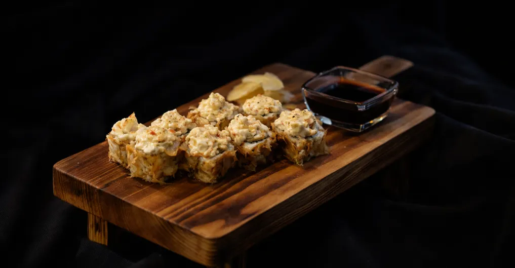 Японская кухня, роллы и ароматный мисо-суп