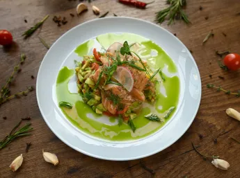 Лёгкость и яркость вкусов, сочетая свежесть моря, солнечные акценты и тропическую сладость