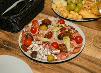 Мясная тарелка